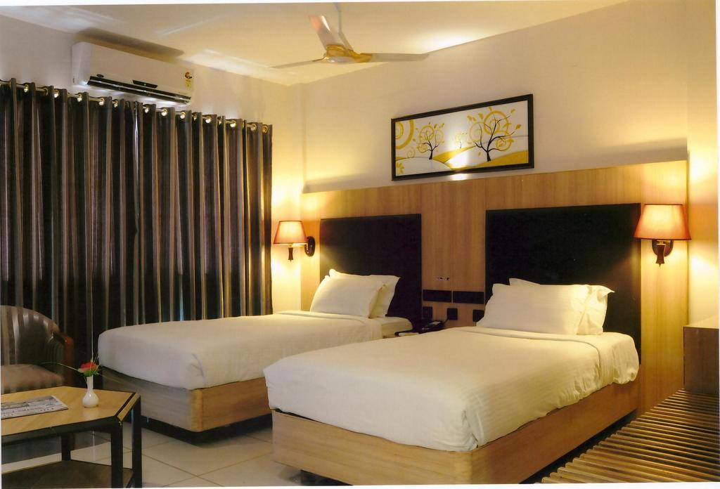 Femina Hotel Tiruchirappalli Camera foto