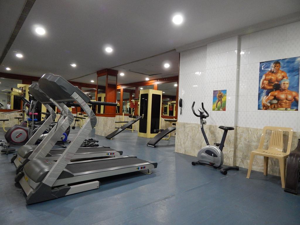 Femina Hotel Tiruchirappalli Esterno foto