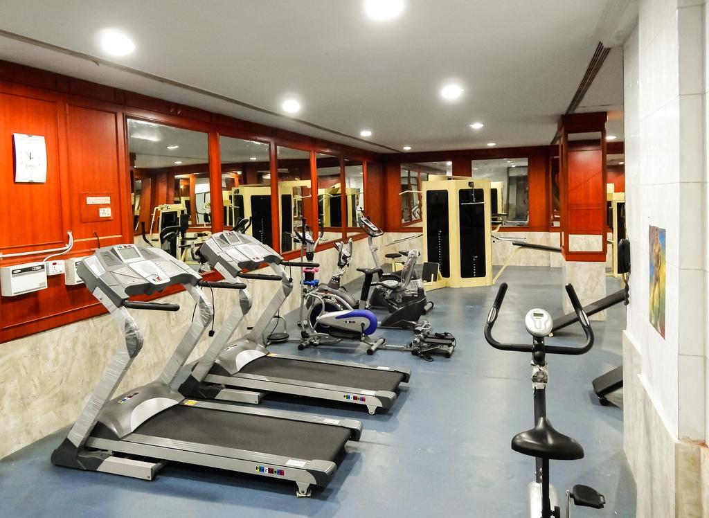 Femina Hotel Tiruchirappalli Esterno foto