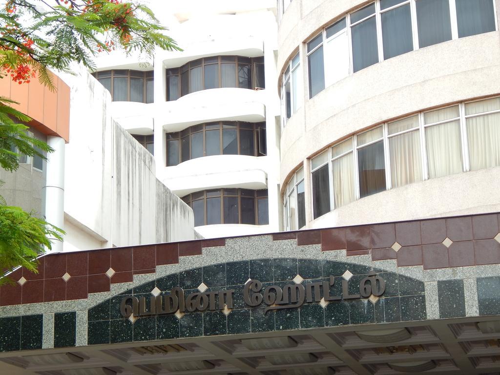 Femina Hotel Tiruchirappalli Esterno foto