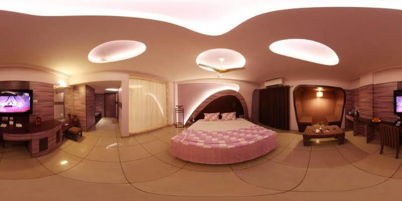 Femina Hotel Tiruchirappalli Esterno foto
